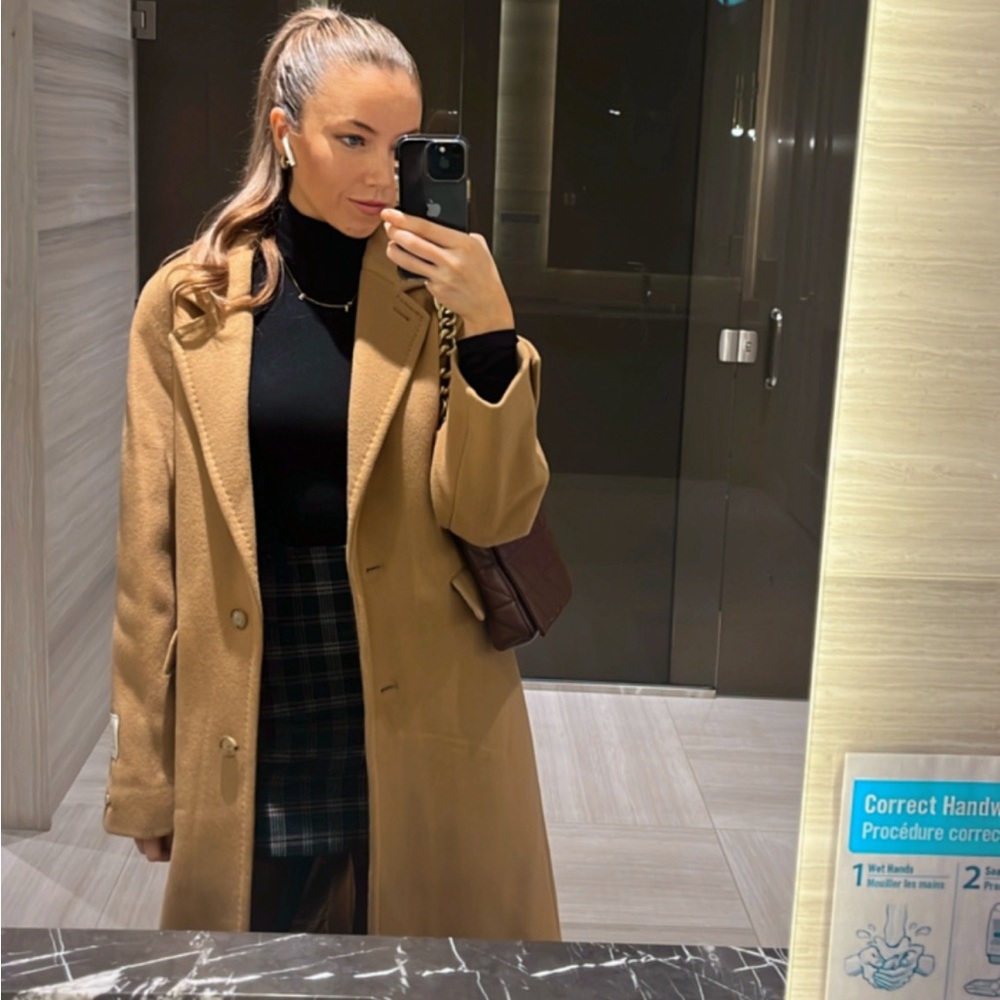 Aritzia Wilfred tan/Beige Peacoat
